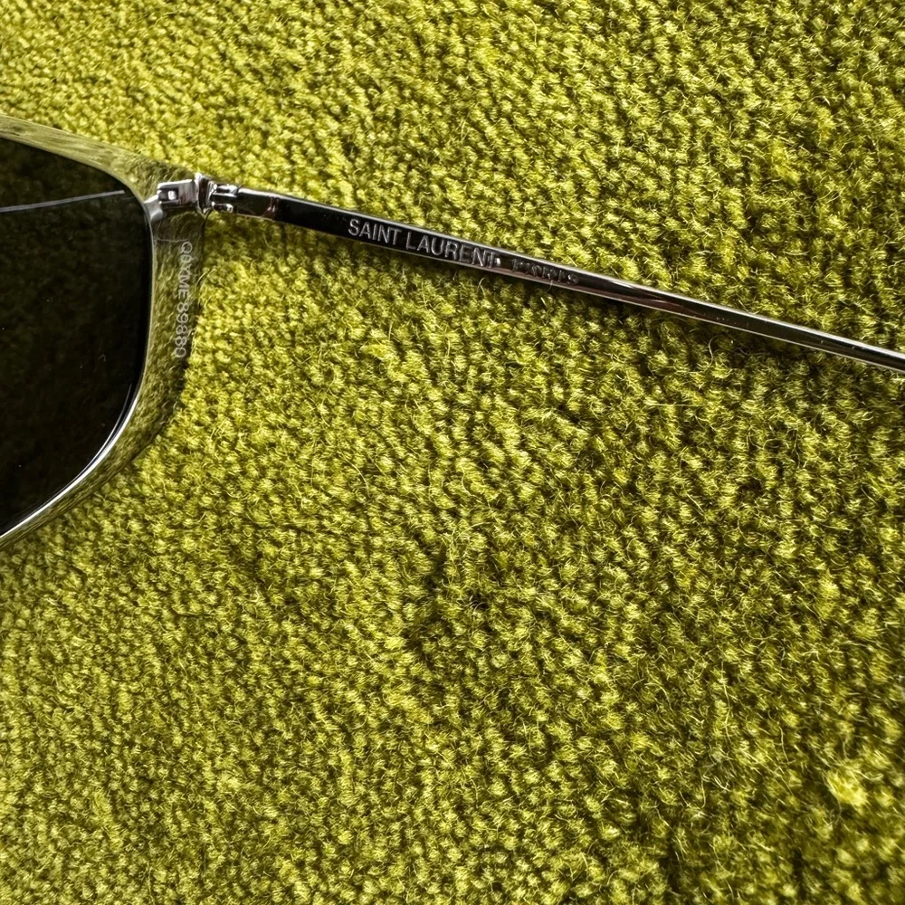 YSL Luna sunglasses  with Case - Picture 3 of 9